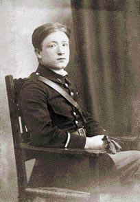Le jeune officier Henri Petit, alors sous-lieutenant.