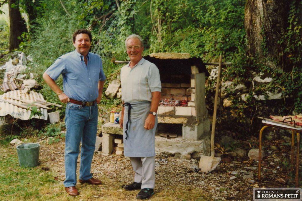 Pierre Bourcier (Résistant) - Devant son barbecue